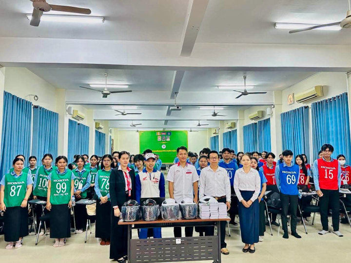 ពិធីផ្សព្វផ្សាយច្បាប់ចរាចរណ៍ និងបច្ចេកទេសបើកបរទោចក្រយានយន្ត