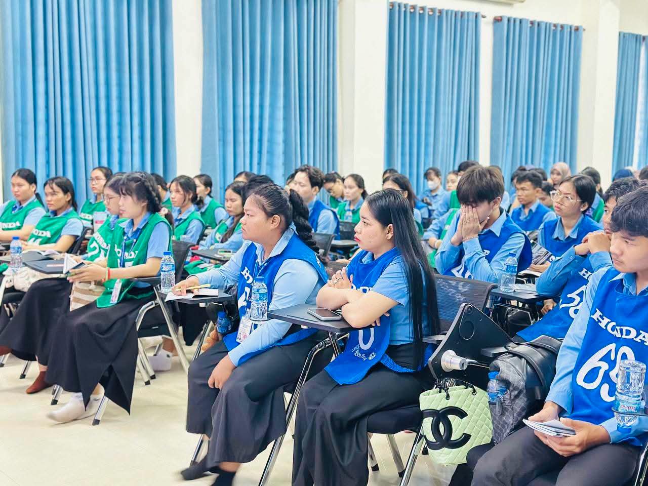 ពិធីផ្សព្វផ្សាយច្បាប់ចរាចរណ៍ និងបច្ចេកទេសបើកបរទោចក្រយានយន្ត — រូបភាពទី7
