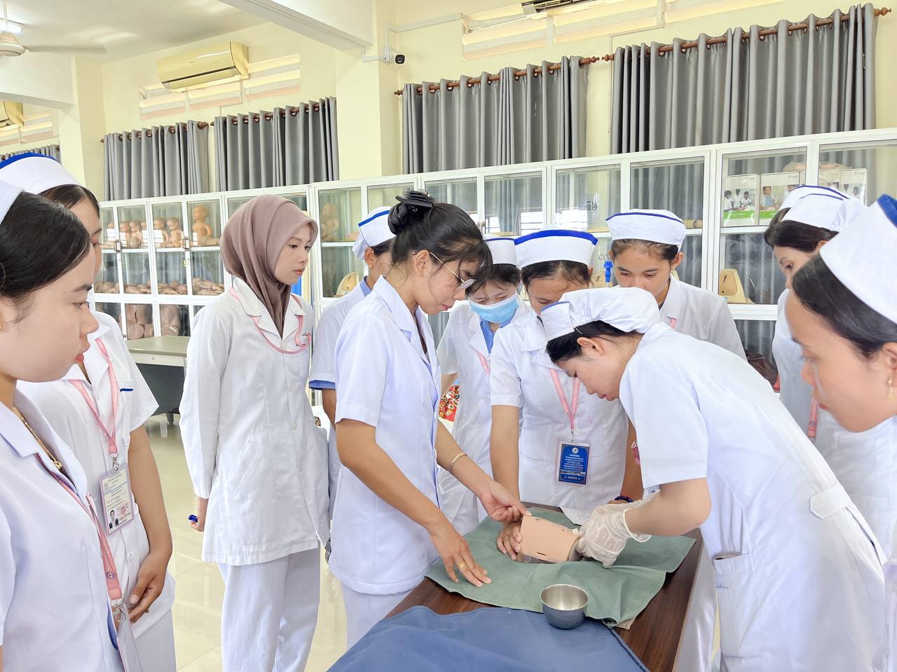 Simulation-Based Practice Activities for Associate Degree in Midwifery Students — Photo 17