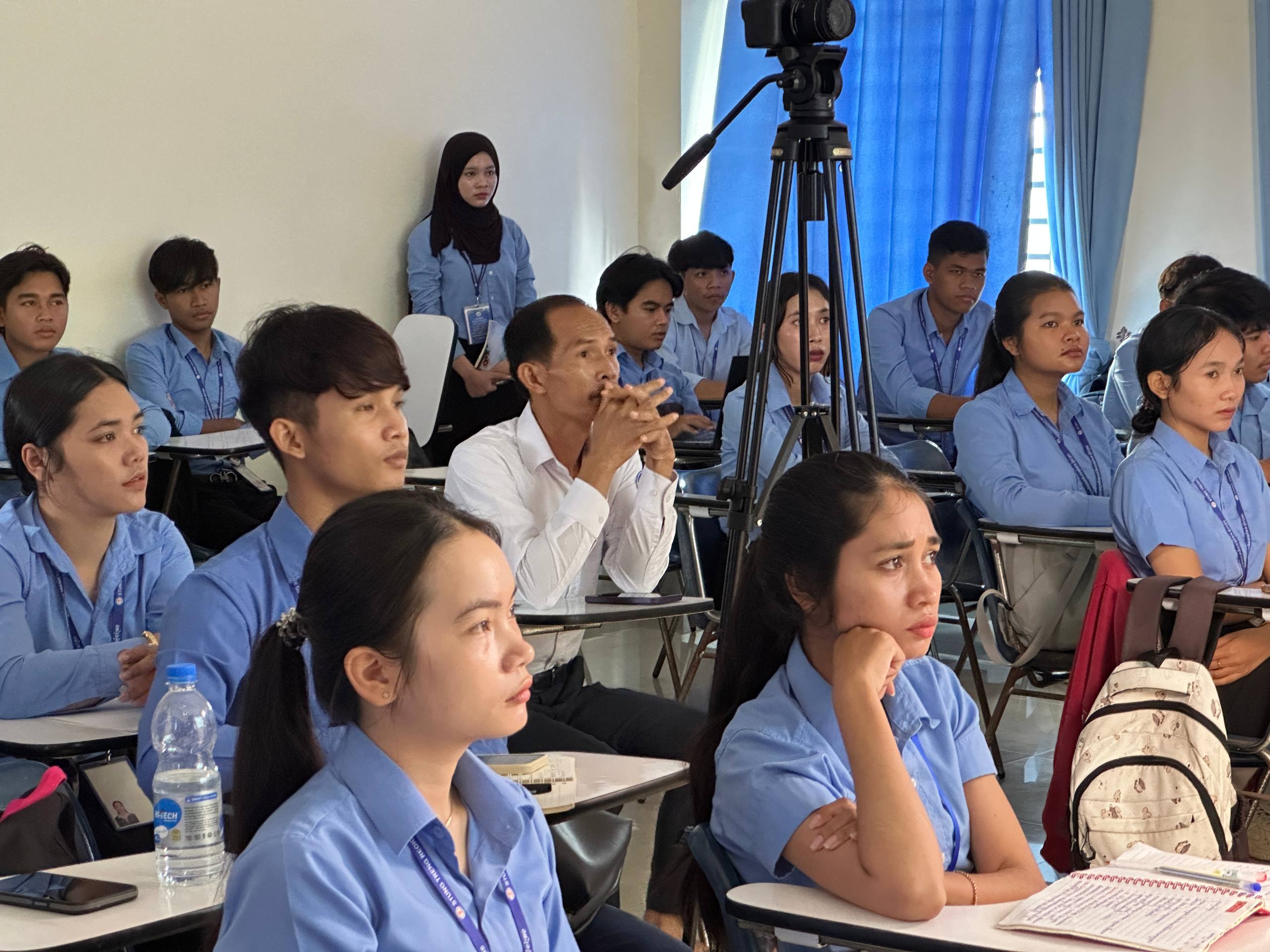 Classroom Teaching and Learning Activities — Photo 14