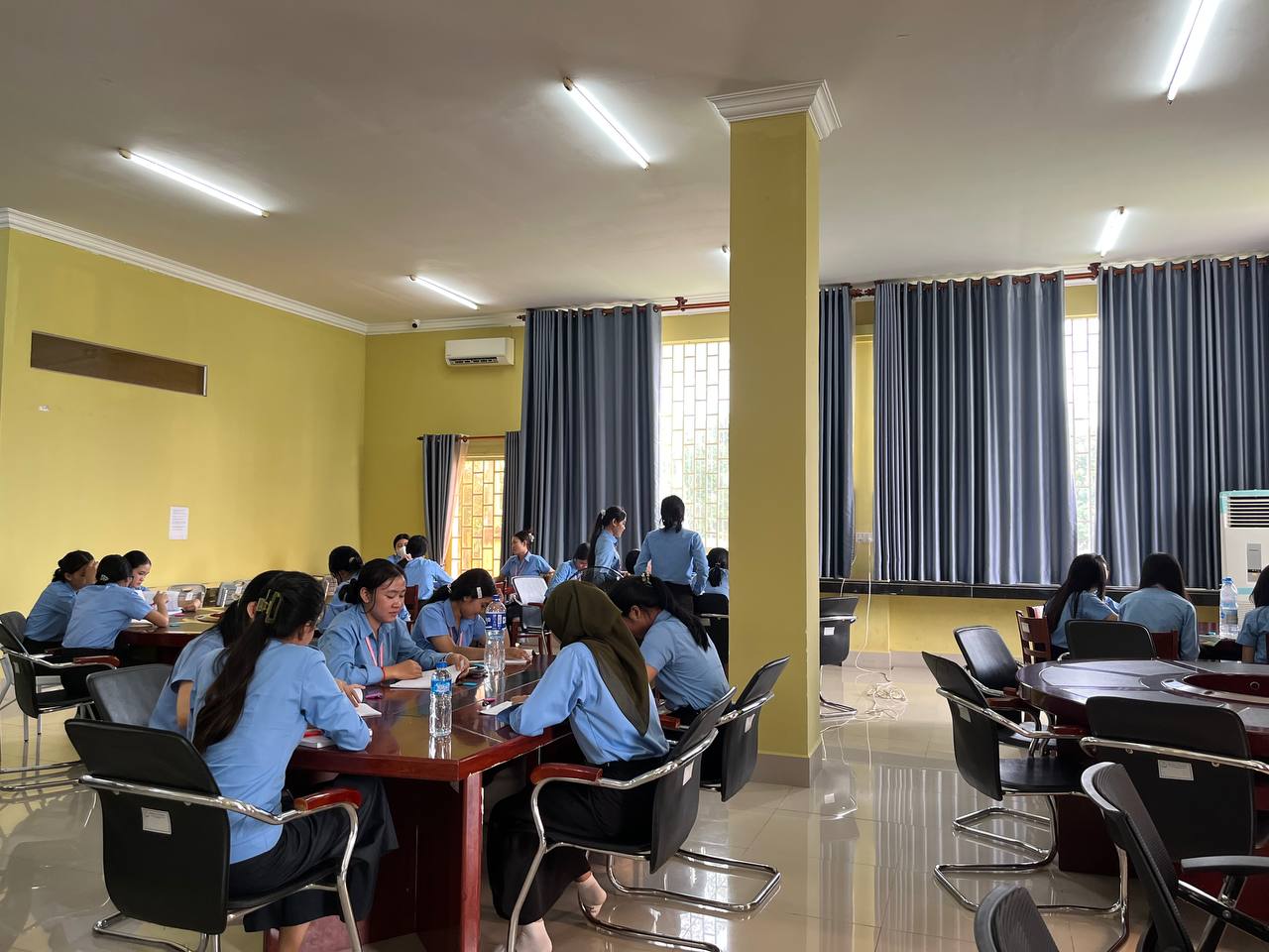 Students’ Self-Study Activities — Photo 2